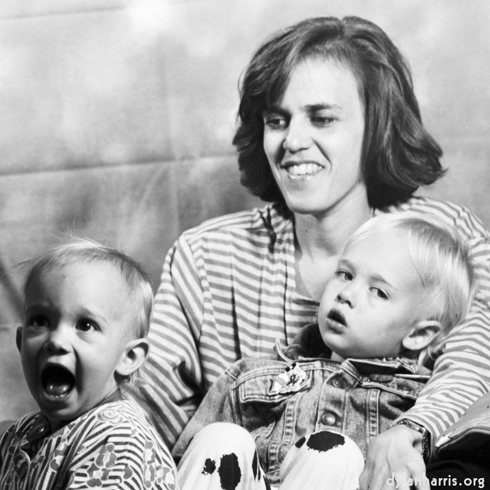 image: This is ‘
G (i) 2
’.