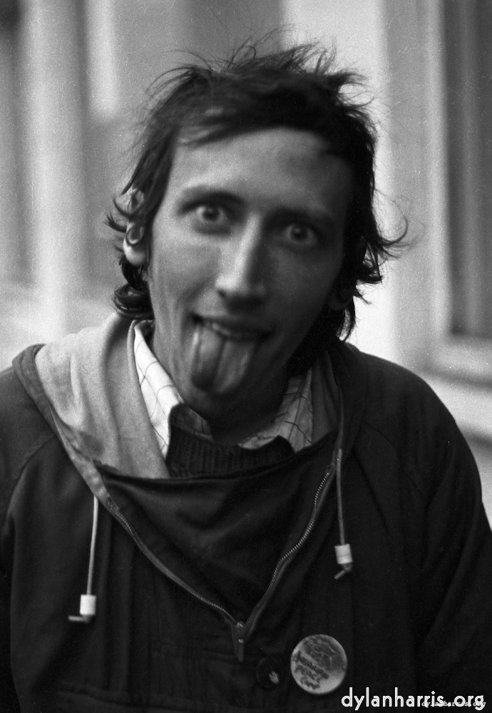 image: This is ‘
vigil (iii) 5
’.