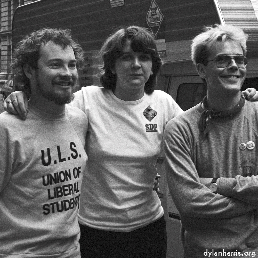 image: This is ‘
election (i) 2
’.