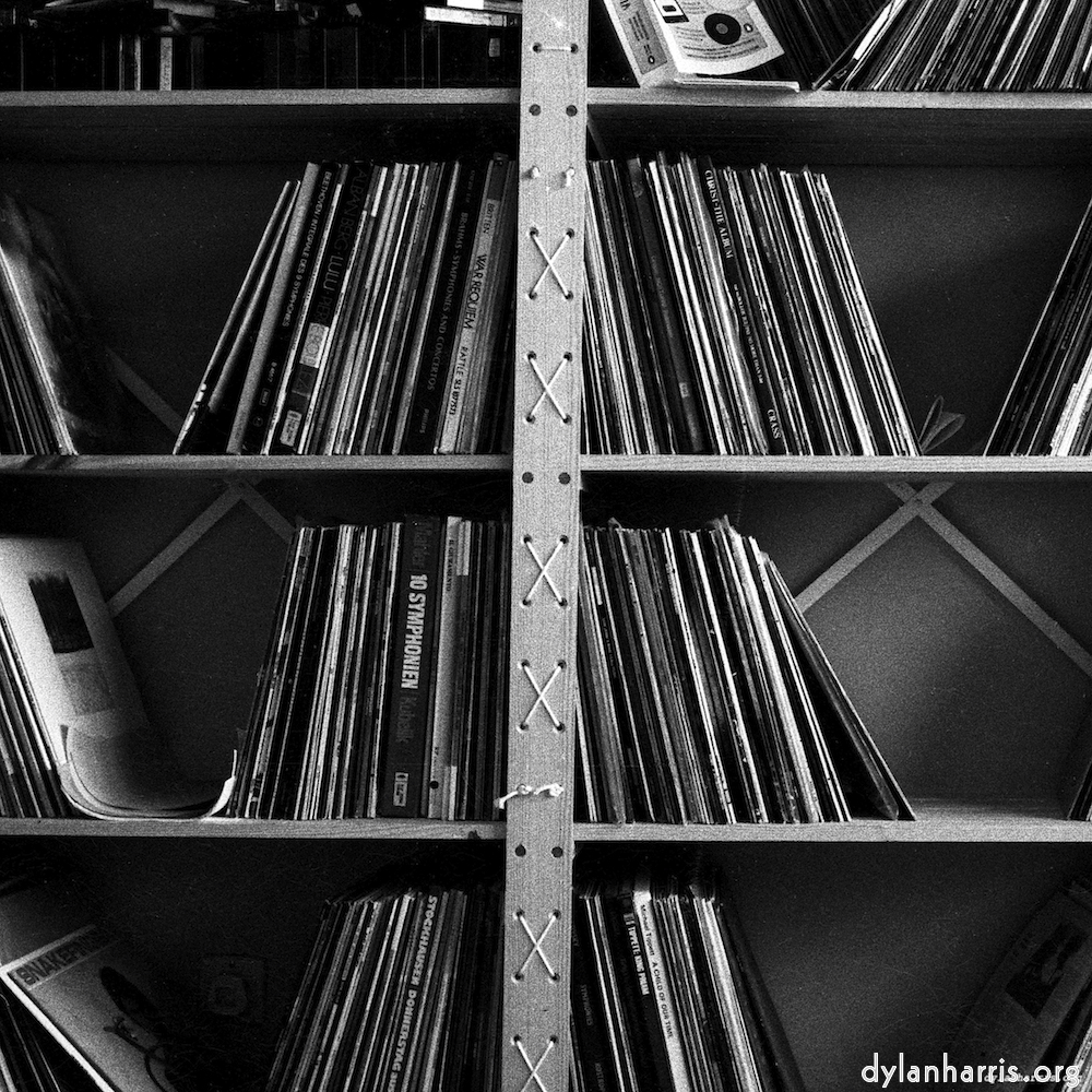 image: This is ‘
untitled (iv) 1
’.