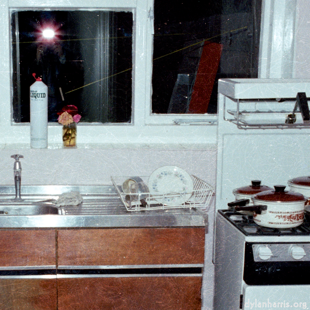 image: This is ‘
travel 1
’.