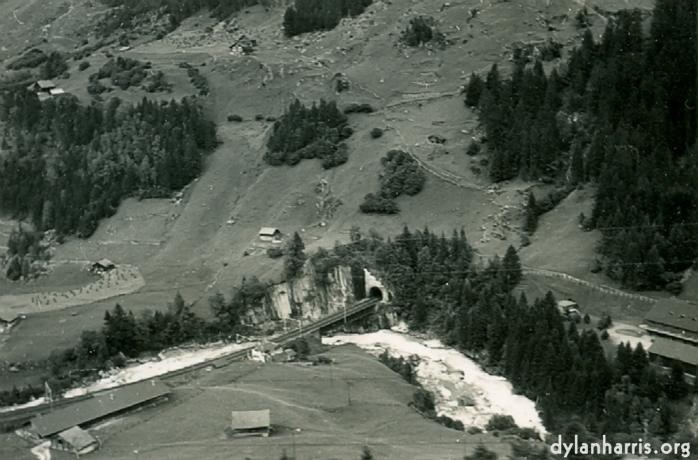 Image 'reuss valley 8'.