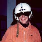 Fourth image from the photoset 'DK (i)'.