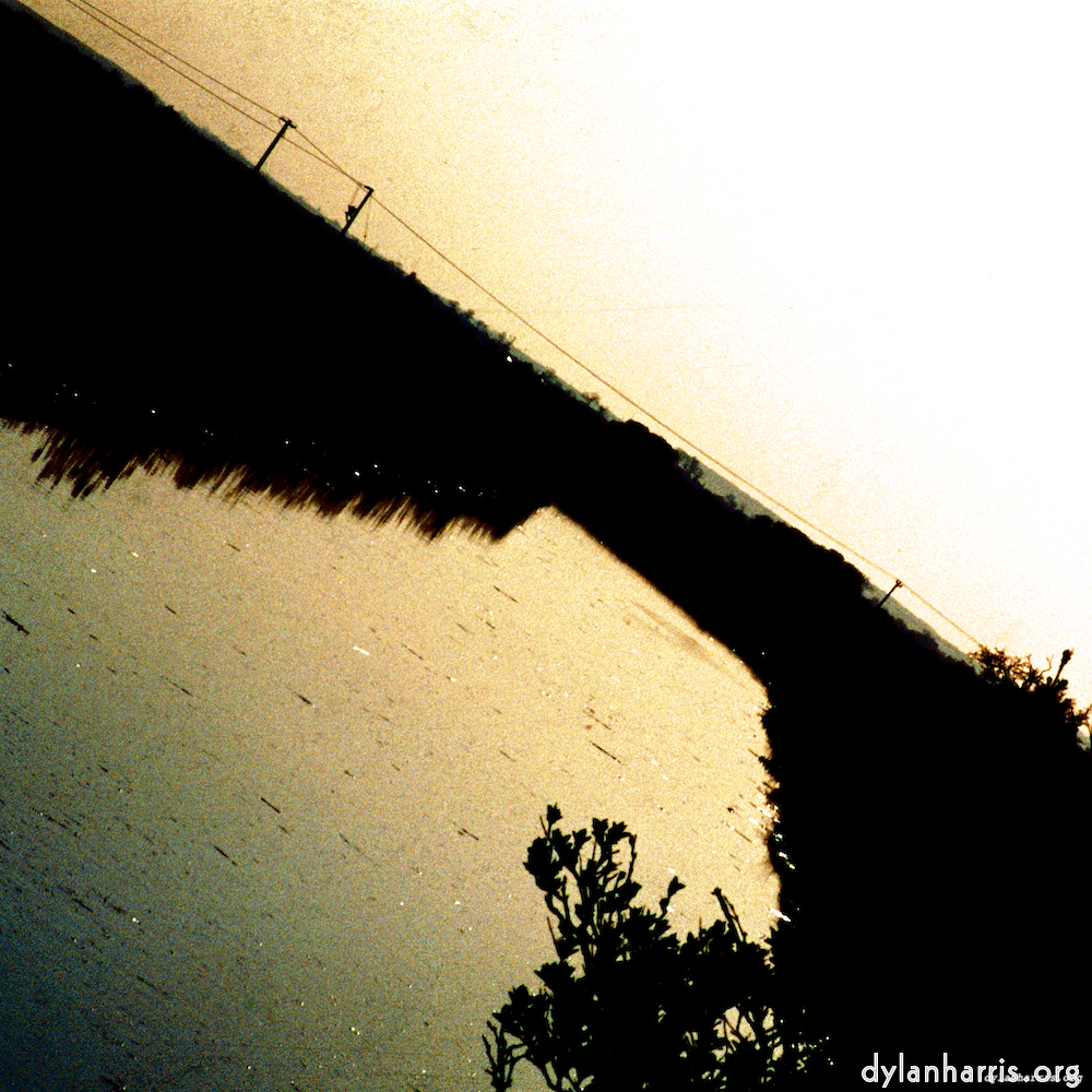 image: This is ‘
fen (vi) 3
’.