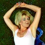 Image: First image from the photoset 'sue (vi)'.