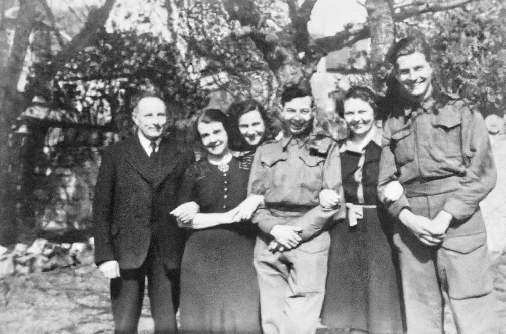 image: This is ‘April 1948’.